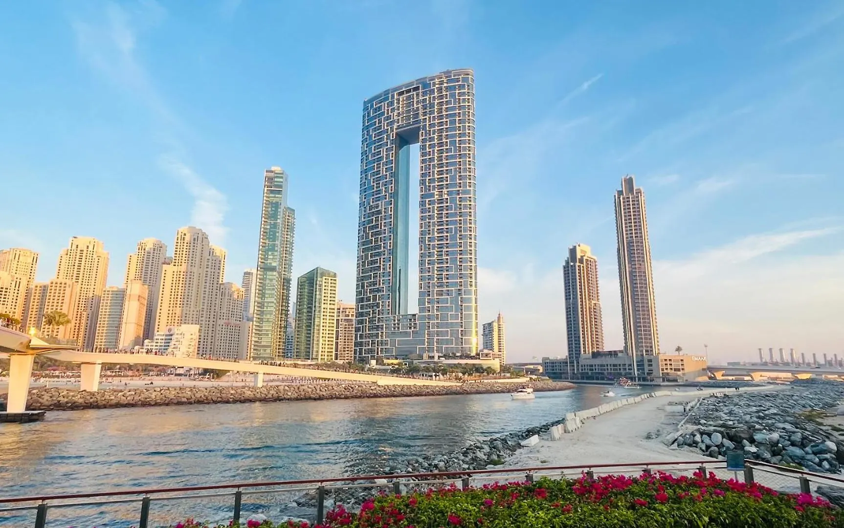 Apartment Livbnb - Stunning 1B Suite With Marina View And Beach Access Dubai