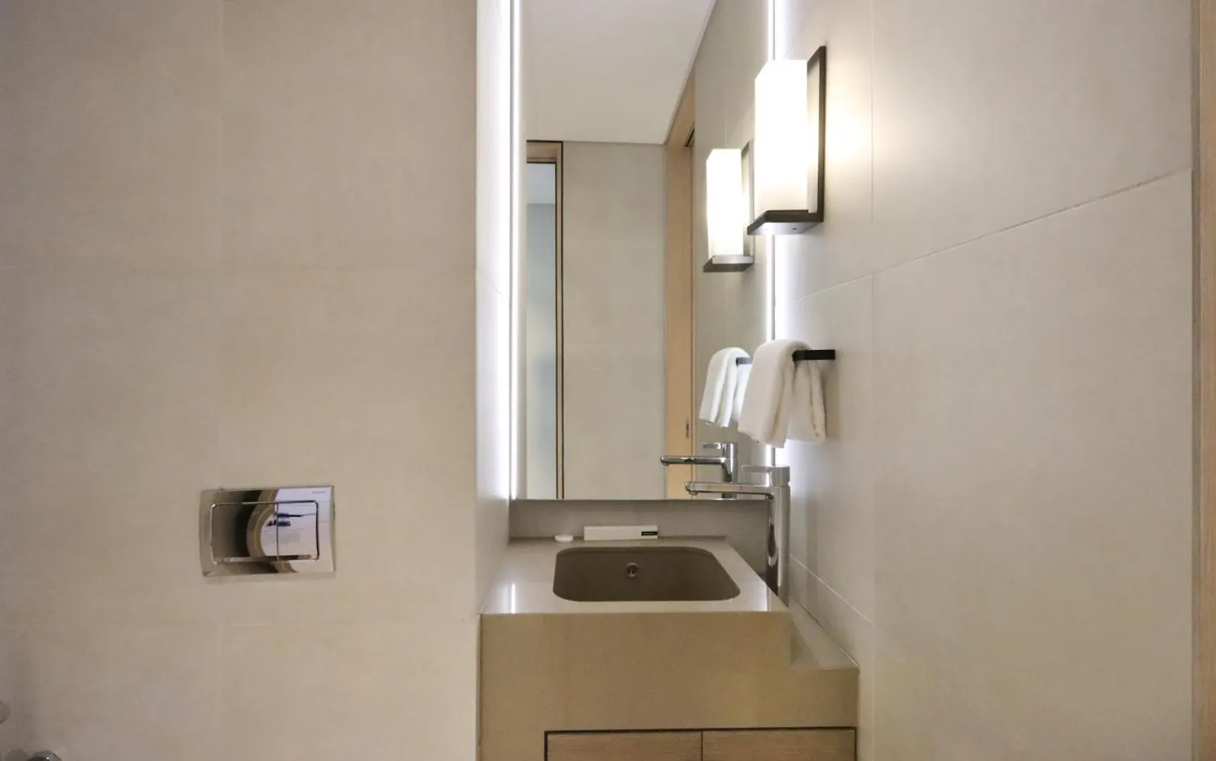 Livbnb - Stunning 1B Suite With Marina View And Beach Access Dubai Apartment